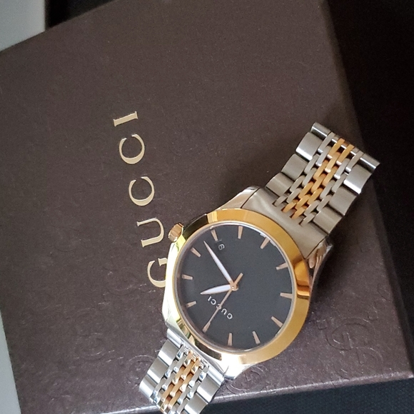 Gucci G-Timeless Two Tone (Silver/Rose Gold) Watch - Unisex - Picture 8 of 10